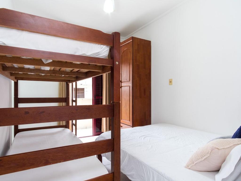 Apartamento Espacoso Com Ar Condicionado E Wi-Fi, A 100 Metros Da Praia - Edificio Estoril Ubatuba Ngoại thất bức ảnh